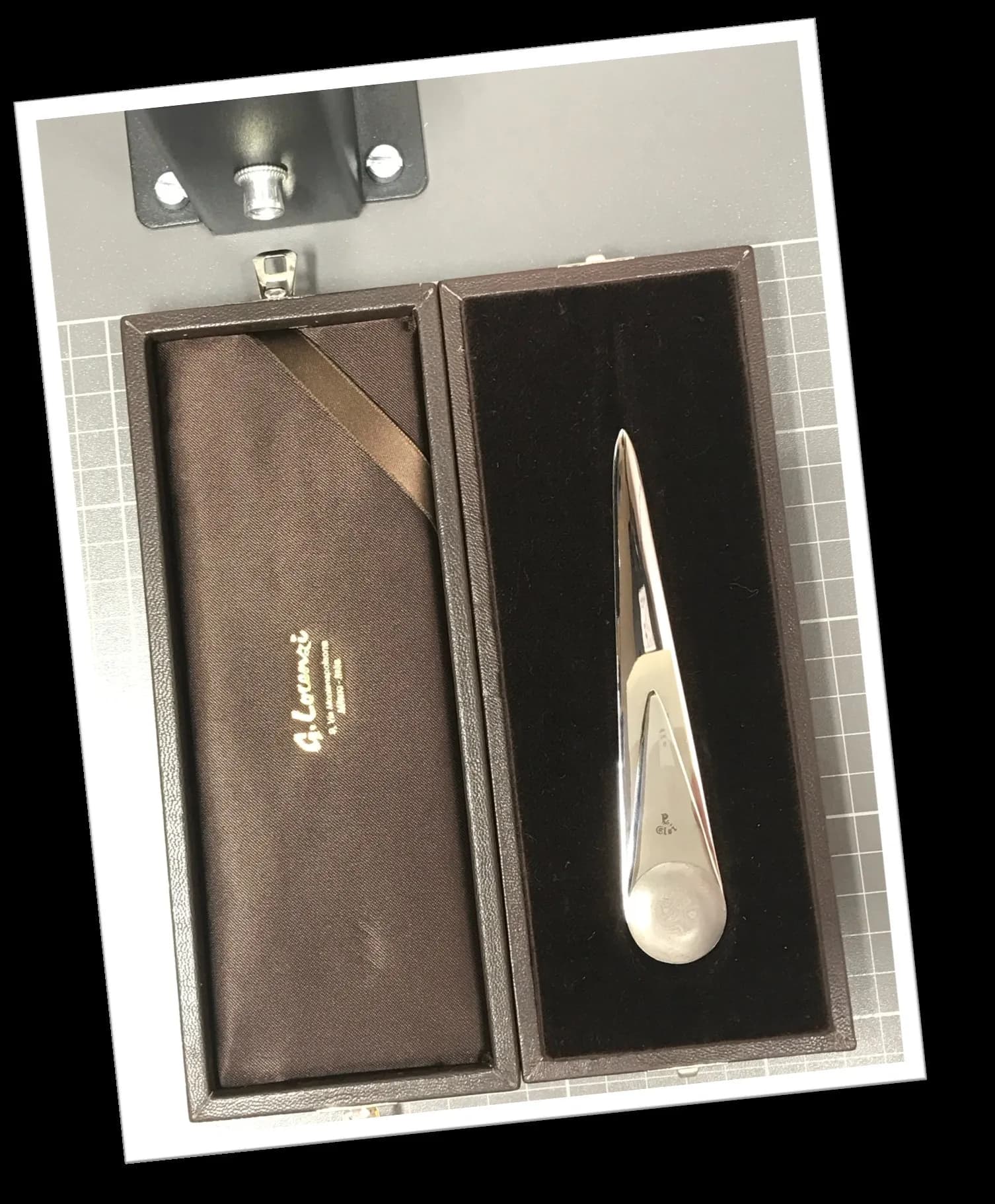 LORENZI MILANO ELOI 1980 OUVRE-LETTRES CONIQUE DAMASSÉ