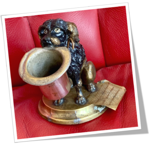 N.I 1880 CANICHE AU FIGARO