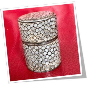 N.I 1790 ÉTUI À PIÈCES OR GALUCHAT