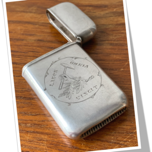 N.I 1880 ARMOIRIES LABOR OMNIA VINCIT