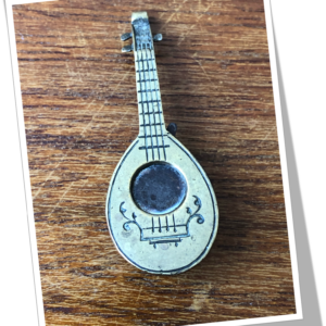 N.I 1890 MANDOLINE GUIL.