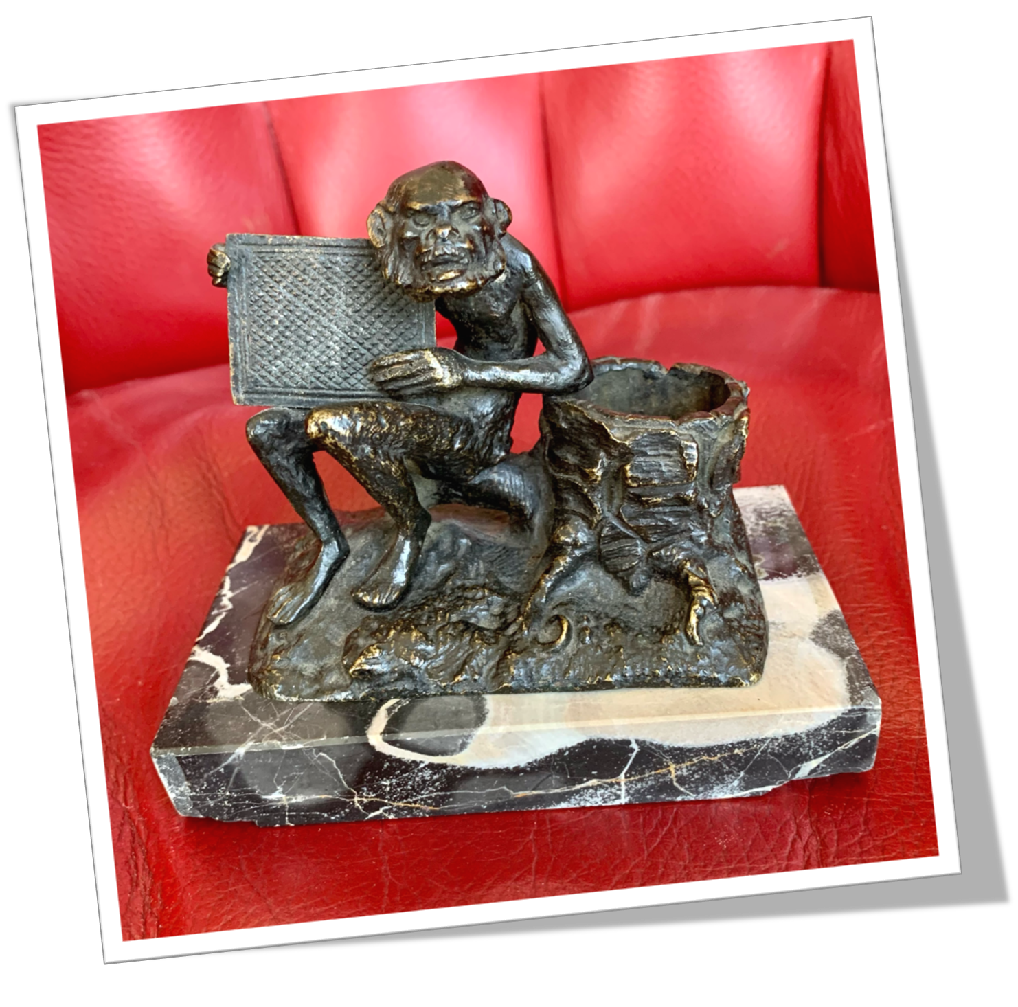 N.I 1860 HOMME SINGE À LA PLAQUE