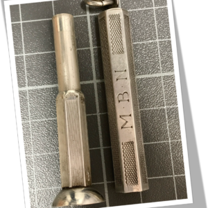 DUNHILL A.D LONDON 1963 PERCE-CIGARE LINÉAIRE STRIÉ FOURR. PIQ.