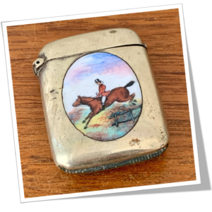 N.I 1890 GENTLEMAN À CHEVAL ÉMAILLÉ