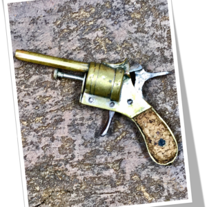 N.I 1940 PISTOLET REVOLVER LIÈGE CAT.