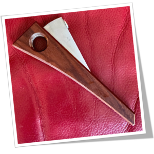 ELOI 1960 TRIANGULAIRE BOIS GUIL.