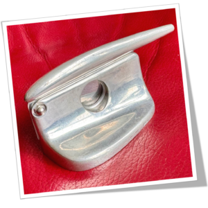 N.I 1950 ZEPPLIN DU MANOIR TABLE GUIL.