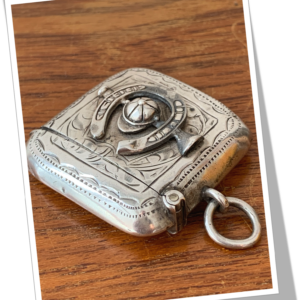 H.H 1908 FER À CHEVAL CASQUETTE JOCKEY