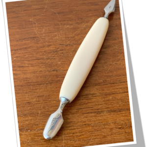 ELOI 1960 REPOUSSE CUTICULES CORNE