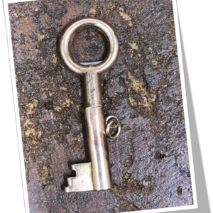 N.I 1882 CLÉ RONDE GUIL.