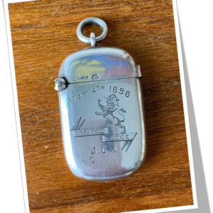 WILLIAM NEALE 1897 ARMOIRIES LION