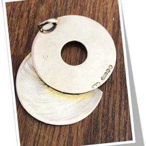 W.E HURCOMB 1905 GUIL.