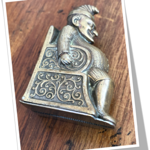 N.I 1890 MR. PUNCH TRÔNANT