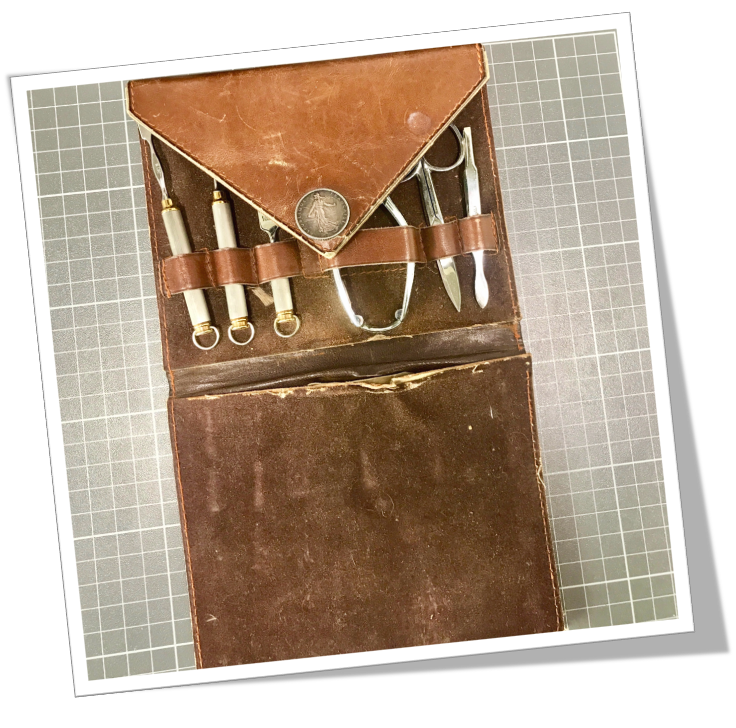 ELOI 1970 TROUSSE PÉDICURE ENVELOPPE