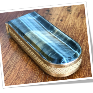 N.I 1900 AGATE VERTE CISELURES