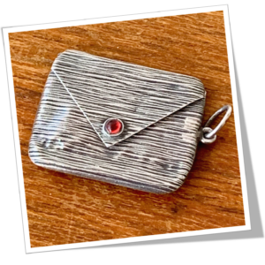 N.I 1910 ÉTUI À TIMBRES ENVELOPPE RUBIS