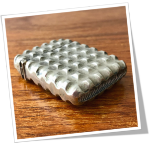 N.I 1920 GAUFRAGE EN RELIEF