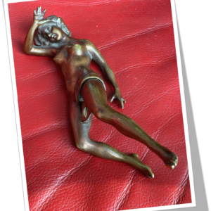 N.I 1920 DAME EROTIC GUIL.