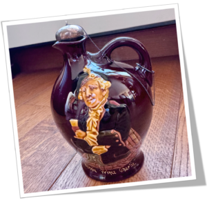 ROYAL DOULTON 1900 BONNIE PRINCE CHARLIE CRUCHE À WHISKY