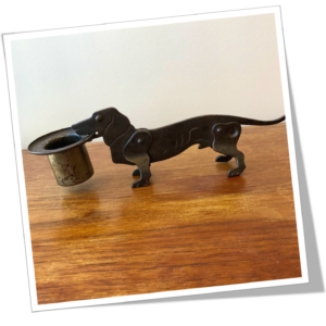 N.I 1950 CHIEN TECKEL GUIL.