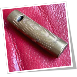 N.I 1890 SIFFLET TRONC D’ARBRE BOIS 2