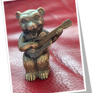 N.I 1920 OURS À LA GUITARE