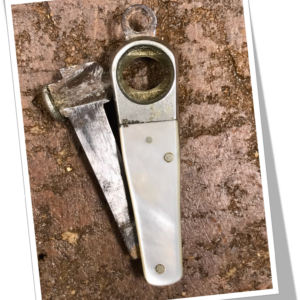 N.I 1890 NACRE BLANCHE ANC.