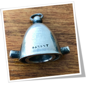 N.I 1910 PERCE-CIGARE CLOCHE DÔME PIQ.