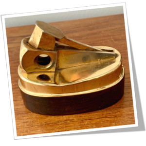 N.I 1970 DORÉ BOIS MOD.