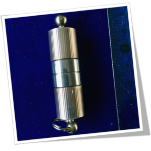 N.I 1980 COUPE COIFFES GODRONNÉ